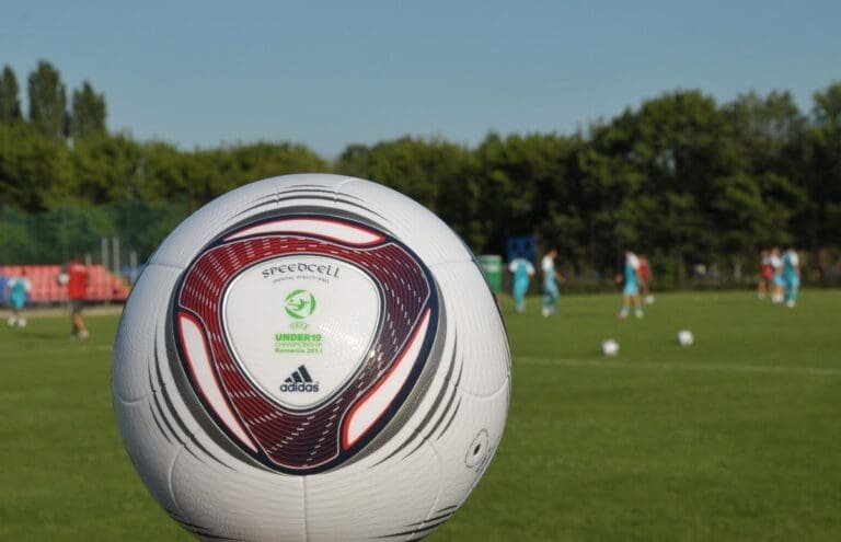 ΣΟΚ – Μαχαίρωσαν νεαρό ποδοσφαιριστή!