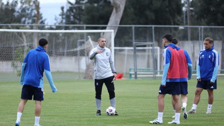 “Συγχαρητήρια στα παιδιά για την ιστορική πρόκριση”!